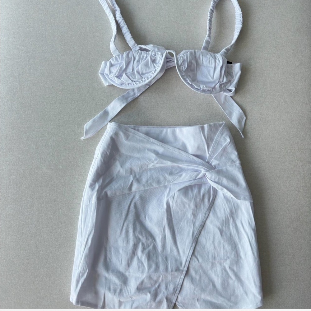 WhiteFox Two Piece Set - Picture 2 of 2